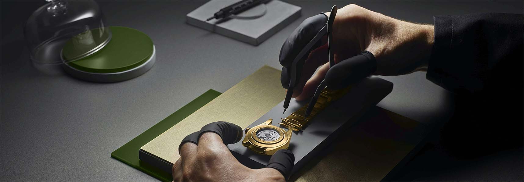 TUDOR Watchmaker